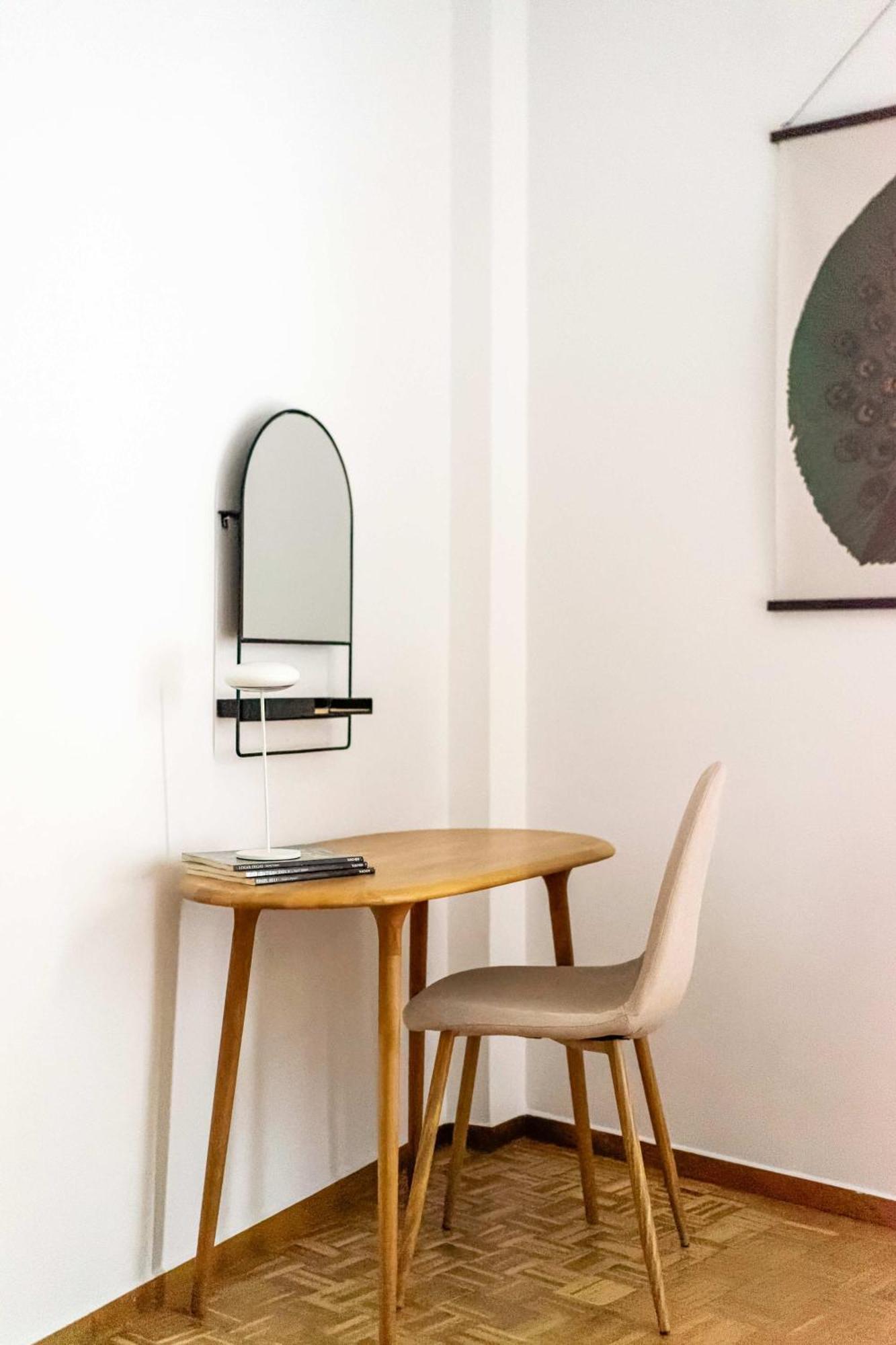 O&O Group - Eclectic Chic Thissio Apartment Афины Экстерьер фото