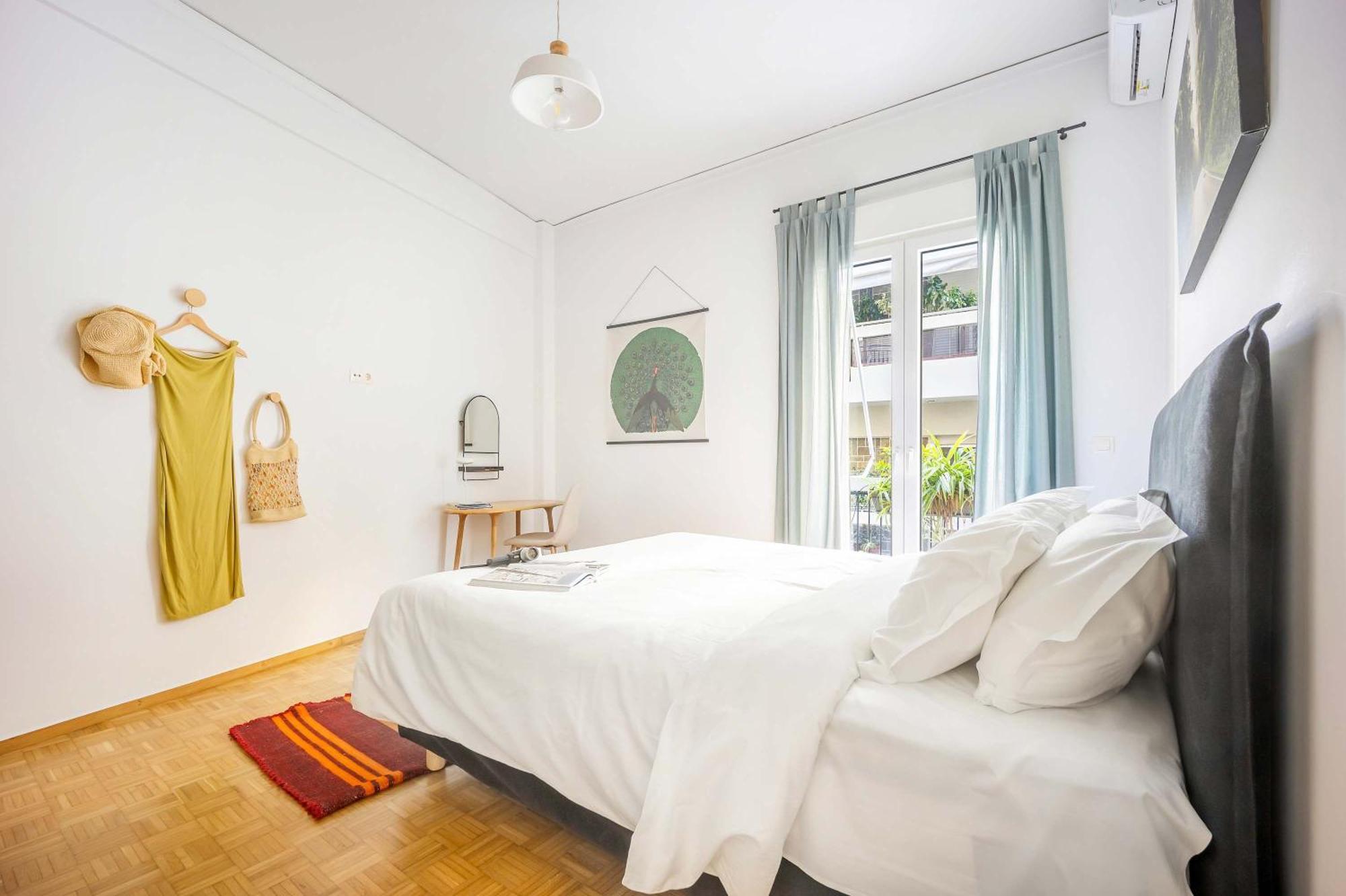 O&O Group - Eclectic Chic Thissio Apartment Афины Экстерьер фото